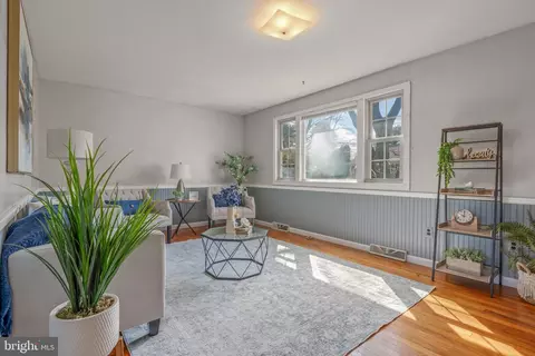Living - 108 Snavely Mill Rd, Lititz, PA 17543 photo 1 of 5