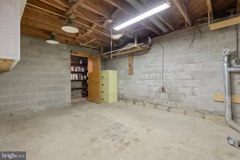 Exterior - 108 Snavely Mill Rd, Lititz, PA 17543 photo 5 of 12