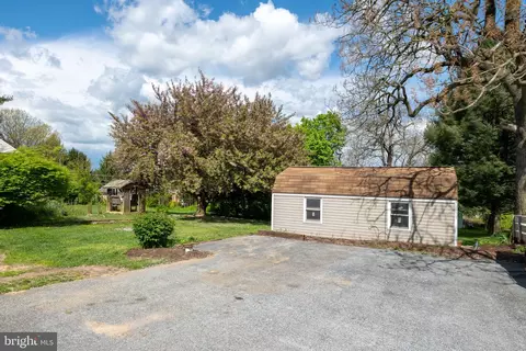 Exterior - 108 Snavely Mill Rd, Lititz, PA 17543 photo 10 of 12