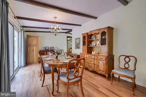 Dining - 319 E Oregon Rd, Lititz, PA 17543 photo 2 of 8