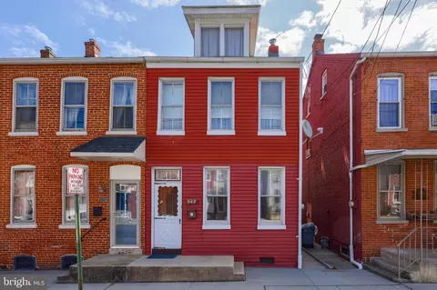 149 S 8th St, Columbia, PA 17512