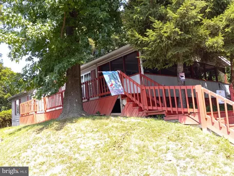 126 Hurst Dr, Ephrata, PA 17522