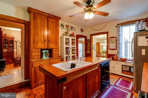 Kitchen - 128 S Spruce St, Lititz, PA 17543 photo 3 of 4