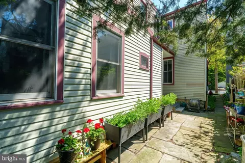Exterior - 128 S Spruce St, Lititz, PA 17543 photo 5 of 14