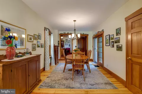 Dining - 128 S Spruce St, Lititz, PA 17543 photo 3 of 4
