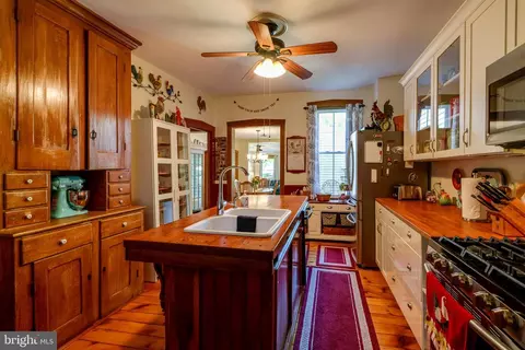 Kitchen - 128 S Spruce St, Lititz, PA 17543 photo 1 of 4