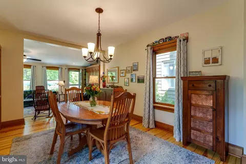 Dining - 128 S Spruce St, Lititz, PA 17543 photo 2 of 4