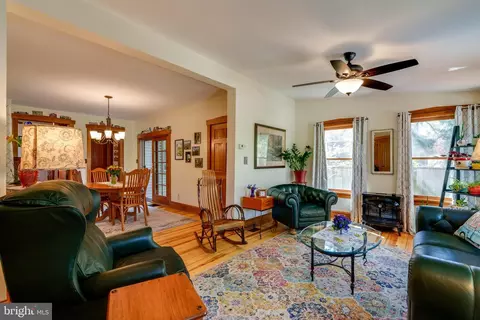 Living - 128 S Spruce St, Lititz, PA 17543 photo 2 of 2