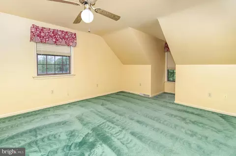 Bedroom - 656 Quarry Rd, Lititz, PA 17543 photo 6 of 7