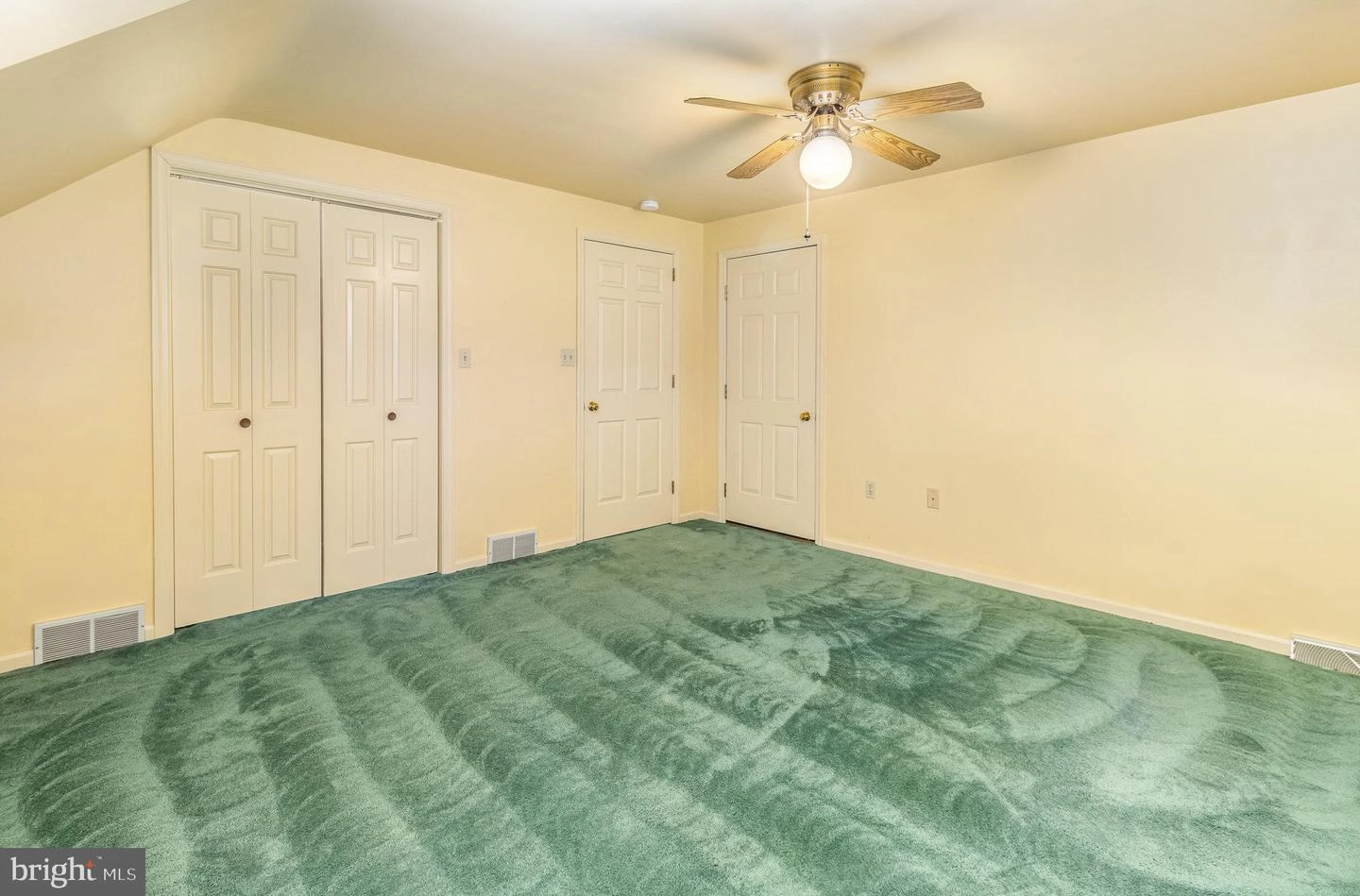Bedroom - 656 Quarry Rd, Lititz, PA 17543 photo 7 of 7