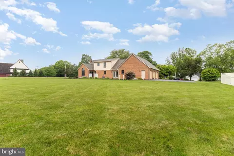 Exterior - 656 Quarry Rd, Lititz, PA 17543 photo 11 of 12