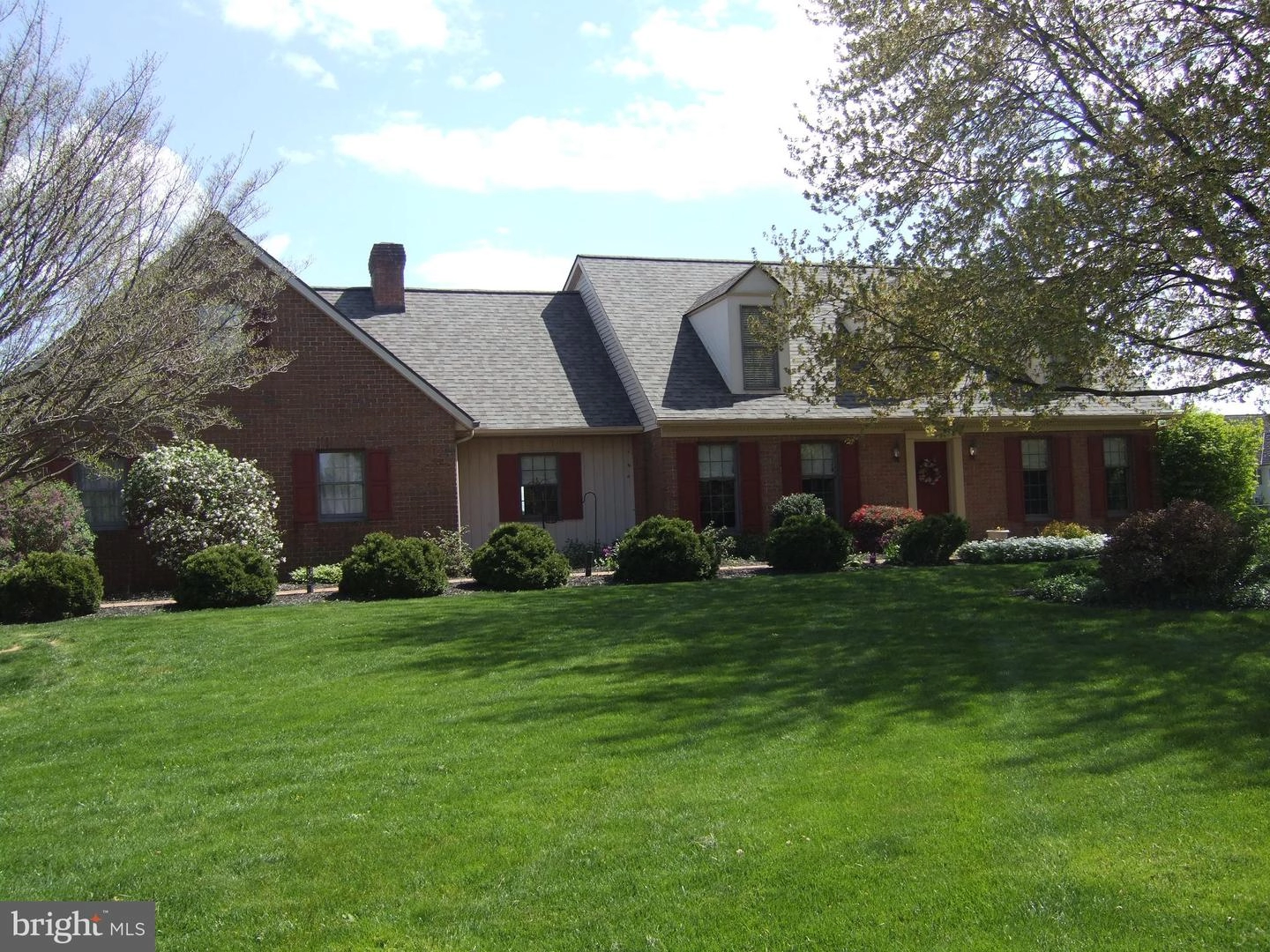 Exterior - 656 Quarry Rd, Lititz, PA 17543 photo 3 of 12