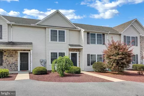 124 Redstone Dr, Denver, PA 17517