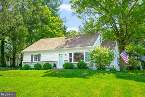 107 Circle Rd, Millersville, PA 17551