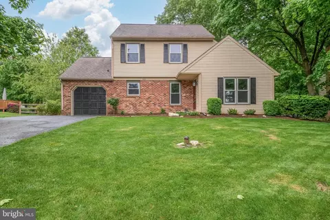 2847 Nolt Rd, Lancaster, PA 17601