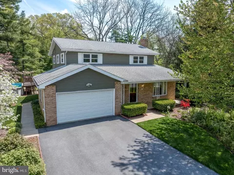 2731 Long Farm Ln, Lancaster, PA 17601