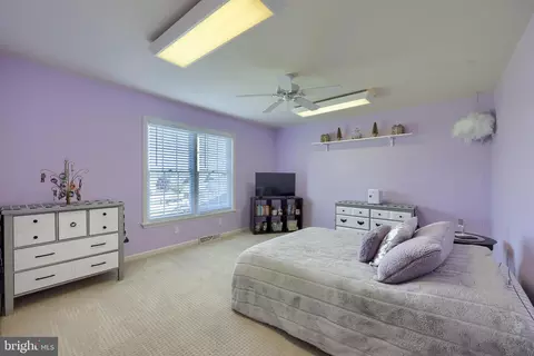 Bedroom - 367 Portland Pl, Lititz, PA 17543 photo 5 of 7