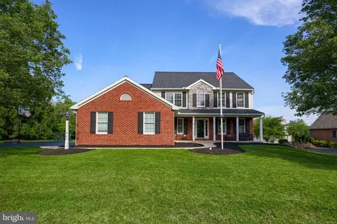 367 Portland Pl, Lititz, PA 17543