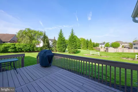 Exterior - 367 Portland Pl, Lititz, PA 17543 photo 10 of 13