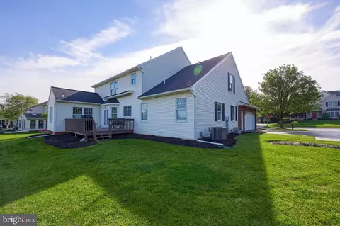 Exterior - 367 Portland Pl, Lititz, PA 17543 photo 8 of 13