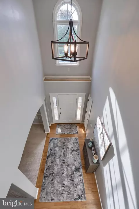Entry Way - 367 Portland Pl, Lititz, PA 17543 photo 2 of 5