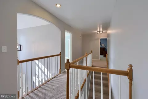 Entry Way - 367 Portland Pl, Lititz, PA 17543 photo 4 of 5