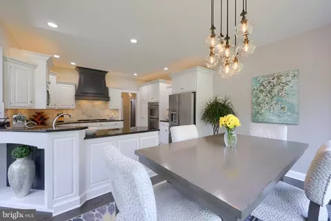 Dining - 663 Goose Neck Dr, Lititz, PA 17543 photo 5 of 8