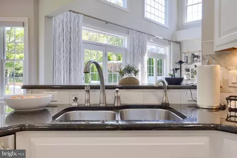 Kitchen - 663 Goose Neck Dr, Lititz, PA 17543 photo 5 of 5