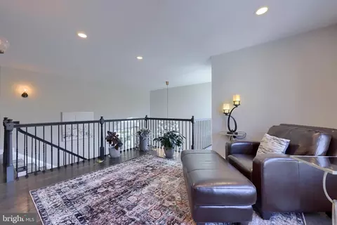 Entry Way - 663 Goose Neck Dr, Lititz, PA 17543 photo 7 of 11