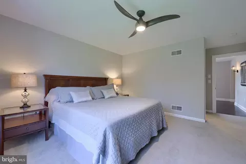 Bedroom - 663 Goose Neck Dr, Lititz, PA 17543 photo 5 of 9