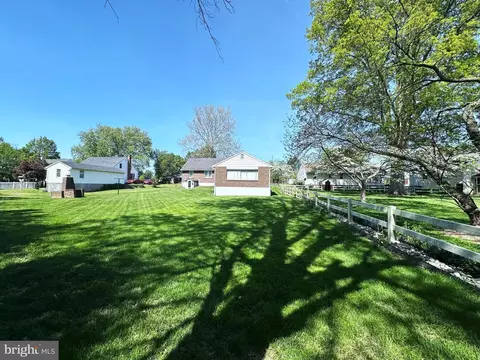 Exterior - 224 Noble St, Lititz, PA 17543 photo 9 of 11