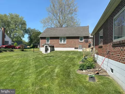 Exterior - 224 Noble St, Lititz, PA 17543 photo 10 of 11