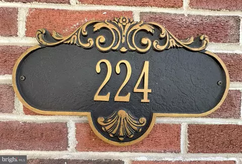 Exterior - 224 Noble St, Lititz, PA 17543 photo 1 of 11