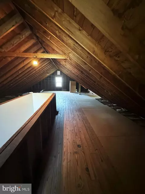 Entry Way - 224 Noble St, Lititz, PA 17543 photo 3 of 4
