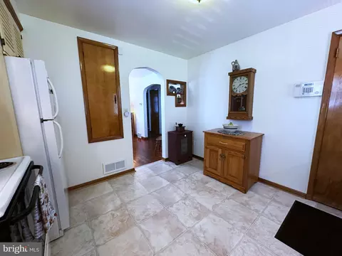 Entry Way - 224 Noble St, Lititz, PA 17543 photo 1 of 4