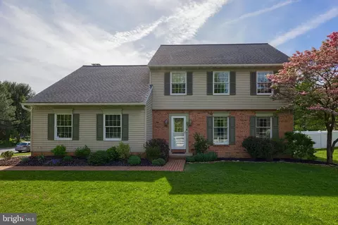 321 Koser Rd, Lititz, PA 17543