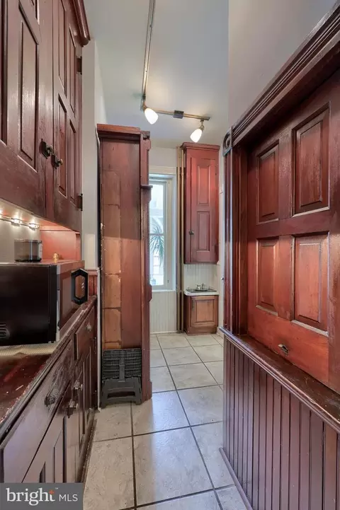 Entry Way - 2404 Lititz Pike, Lancaster, PA 17601 photo 5 of 9