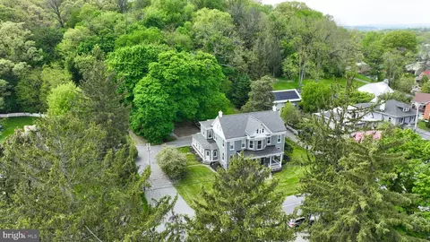 View/Area - 2404 Lititz Pike, Lancaster, PA 17601 photo 1 of 4