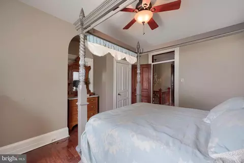 Bedroom - 2404 Lititz Pike, Lancaster, PA 17601 photo 4 of 9