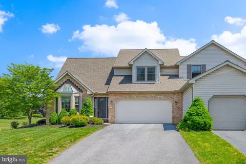 2753 Cobblestone Ln, Lancaster, PA 17601