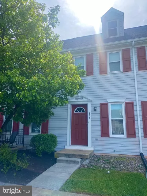 123 Ashley Dr, Ephrata, PA 17522
