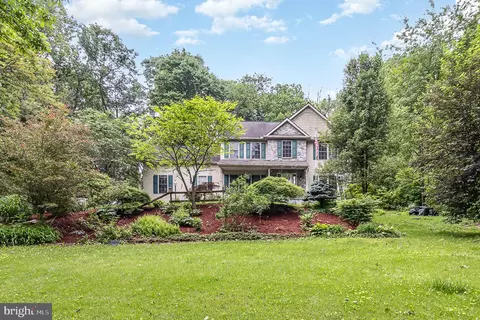 316 House Rock Rd, Pequea, PA 17565