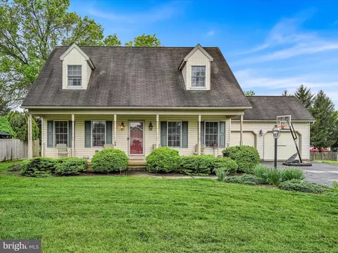 26 S Snyder St, Manheim, PA 17545