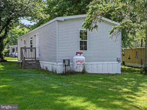 125 Weidler Ln, Lititz, PA 17543