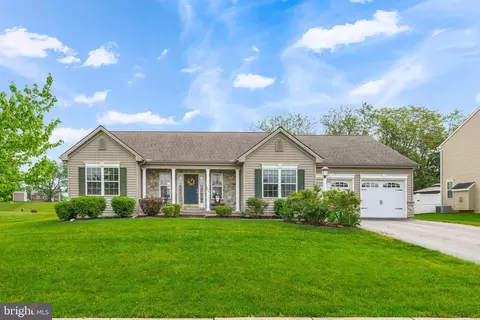 624 Melissa Ln, Mount Joy, PA 17552