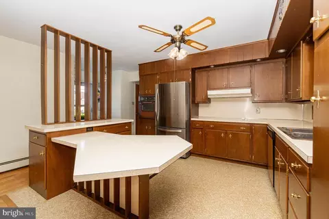 609 W Orange St, Lititz, PA 17543 photo 10