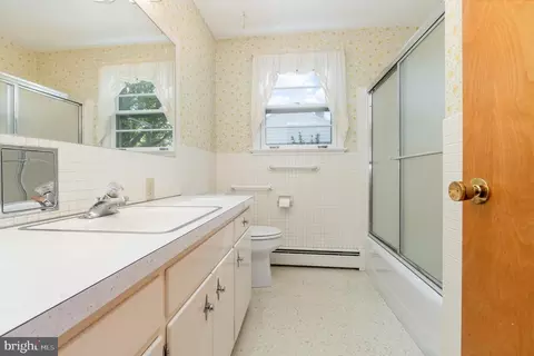 609 W Orange St, Lititz, PA 17543 photo 21