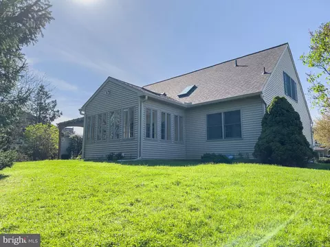 666 Laurel Ave, Lititz, PA 17543 photo 7