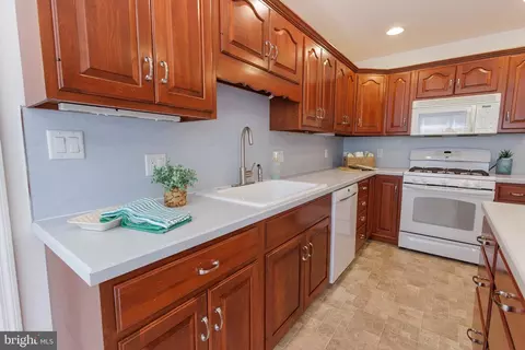 666 Laurel Ave, Lititz, PA 17543 photo 12