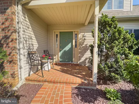 666 Laurel Ave, Lititz, PA 17543 photo 4